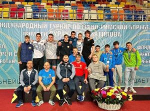 Международный турнир по греко-римской борьбе памяти Сураката Асиятилова прошёл в Каспийске.
