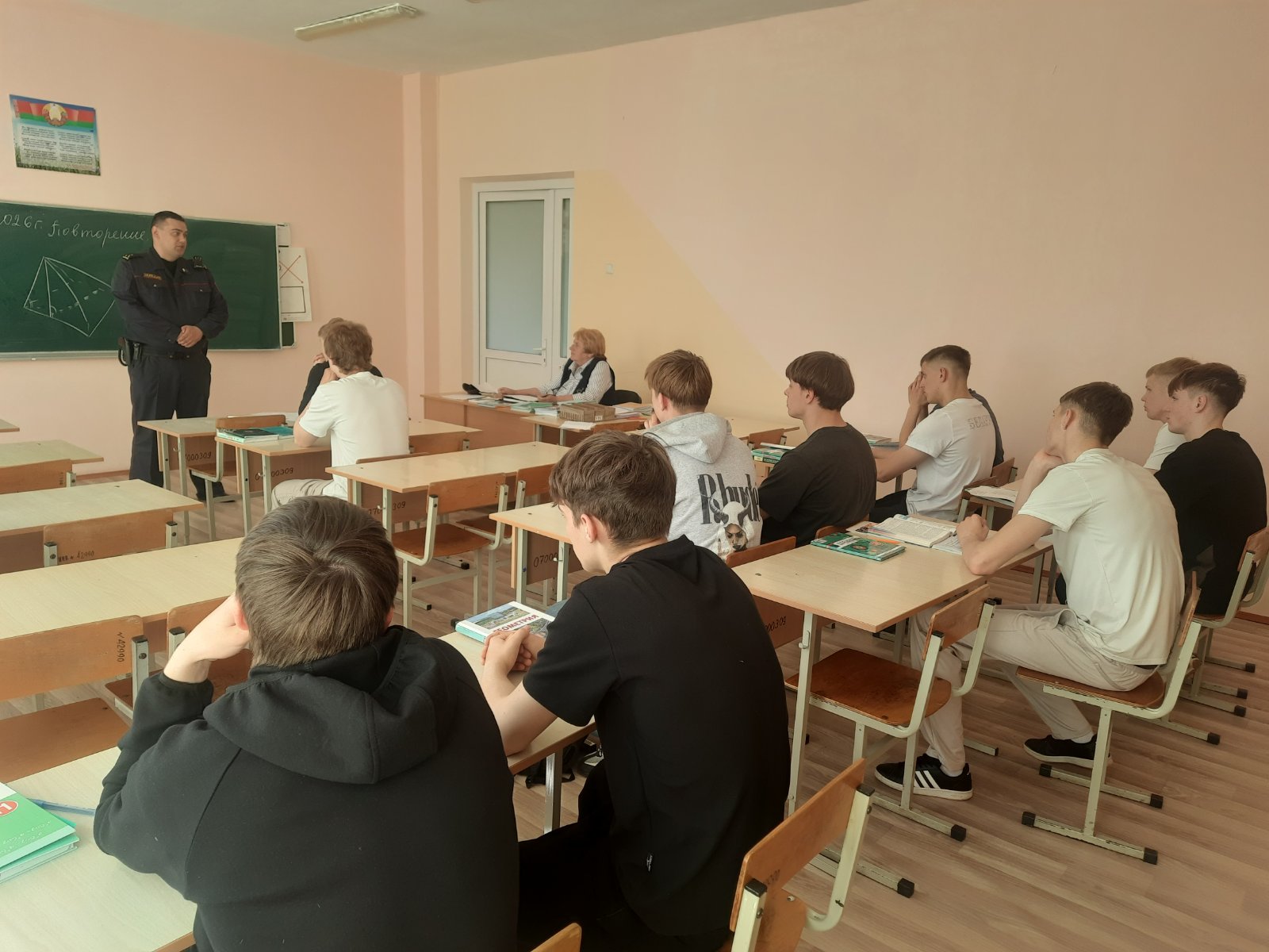 “Профилактические мероприятия по выведению из оборота незарегистрированного оружия”